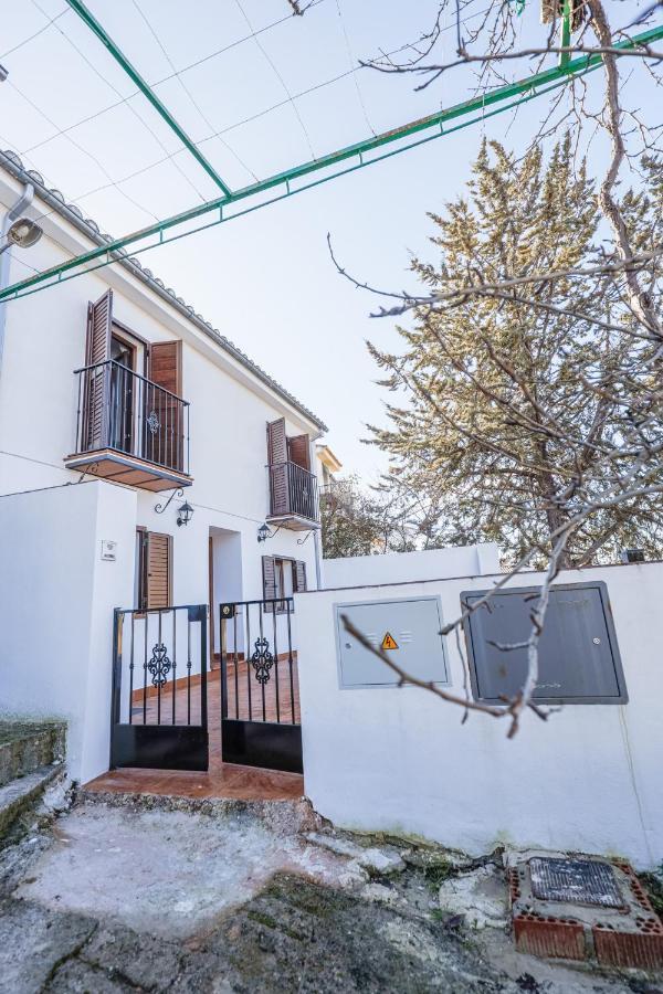 Fantastica Casa De 3 Bedroom Y 3 Banos - Casa De Relax- Montefrio Exterior photo